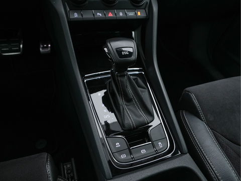 Škoda Kodiaq 1.5TSI Sportline ( 7-Pers.) Aut* LEATHER-MICROFIBRE | MEMORY-PACK | FULL-LED | ADAPTIVE-CRUISE | CAMERA | DAB+ | AMBIENT-LIGHT | KEYLESS | CARPLAY | HEATED-SPORTSEATS | DAB | SHIFT-PADDLES | 20 "ALU*