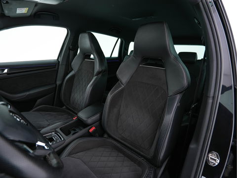 Škoda Kodiaq 1.5TSI Sportline ( 7-Pers.) Aut* LEATHER-MICROFIBRE | MEMORY-PACK | FULL-LED | ADAPTIVE-CRUISE | CAMERA | DAB+ | AMBIENT-LIGHT | KEYLESS | CARPLAY | HEATED-SPORTSEATS | DAB | SHIFT-PADDLES | 20 "ALU*