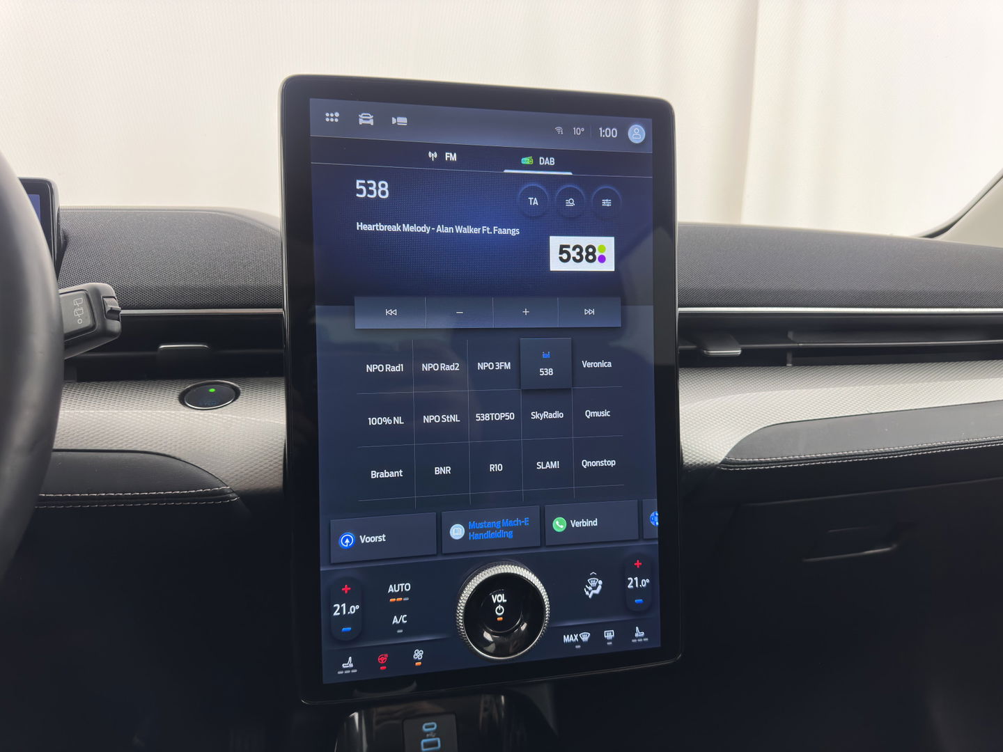 Ford Mustang Mach-E RWD 75 kWh (3-Fase) {SOH-93%} (INCL-BTW) Aut. *LUXURY-LEATHER | FULL-LED | DAB+ | DIGI-COCKPIT | KEYLESS | NAVI-FULLMAP | TOPVIEW | LANE-ASSIST | BLINDSPOT | CARPLAY | HEATED-COMFORTSEATS | PRIVACY-GLASS |TOWBAR | 18"ALU*