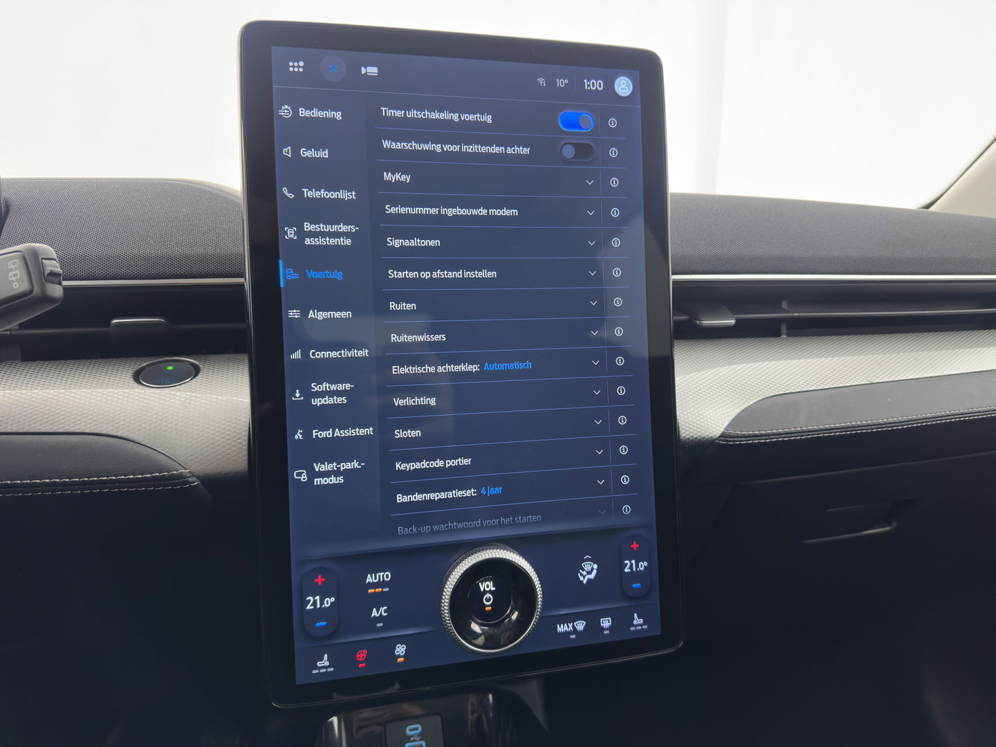 Ford Mustang Mach-E RWD 75 kWh (3-Fase) {SOH-93%} (INCL-BTW) Aut. *LUXURY-LEATHER | FULL-LED | DAB+ | DIGI-COCKPIT | KEYLESS | NAVI-FULLMAP | TOPVIEW | LANE-ASSIST | BLINDSPOT | CARPLAY | HEATED-COMFORTSEATS | PRIVACY-GLASS |TOWBAR | 18"ALU*