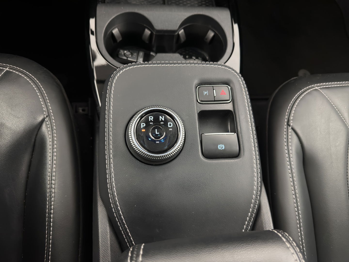 Ford Mustang Mach-E RWD 75 kWh (3-Fase) {SOH-93%} (INCL-BTW) Aut. *LUXURY-LEATHER | FULL-LED | DAB+ | DIGI-COCKPIT | KEYLESS | NAVI-FULLMAP | TOPVIEW | LANE-ASSIST | BLINDSPOT | CARPLAY | HEATED-COMFORTSEATS | PRIVACY-GLASS |TOWBAR | 18"ALU*