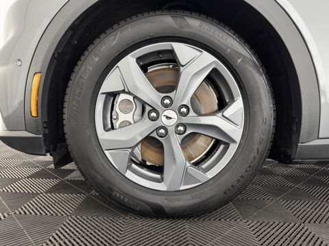 Ford Mustang Mach-E RWD 75 kWh (3-Fase) {SOH-93%} (INCL-BTW) Aut. *LUXURY-LEATHER | FULL-LED | DAB+ | DIGI-COCKPIT | KEYLESS | NAVI-FULLMAP | TOPVIEW | LANE-ASSIST | BLINDSPOT | CARPLAY | HEATED-COMFORTSEATS | PRIVACY-GLASS |TOWBAR | 18"ALU*