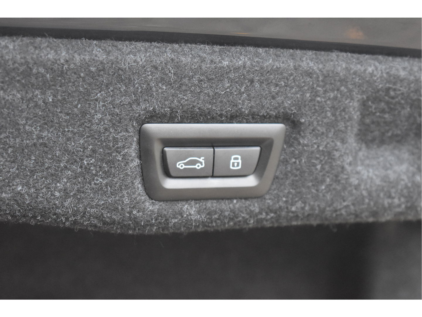 BMW 5 Serie 520i M-Sport Comfort pack 208 pk | Vol | Pano.dak | HUD | Harman/Kardon | Keyless | Memory stoelen | 360 gr.camera | Stoelverkoeling