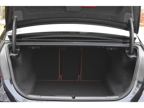 BMW 5 Serie 520i M-Sport Comfort pack 208 pk | Vol | Pano.dak | HUD | Harman/Kardon | Keyless | Memory stoelen | 360 gr.camera | Stoelverkoeling