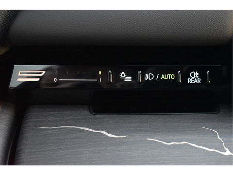 BMW 5 Serie 520i M-Sport Comfort pack 208 pk | Vol | Pano.dak | HUD | Harman/Kardon | Keyless | Memory stoelen | 360 gr.camera | Stoelverkoeling