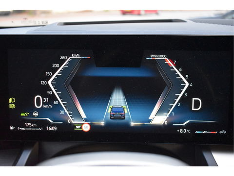 BMW 5 Serie 520i M-Sport Comfort pack 208 pk | Vol | Pano.dak | HUD | Harman/Kardon | Keyless | Memory stoelen | 360 gr.camera | Stoelverkoeling