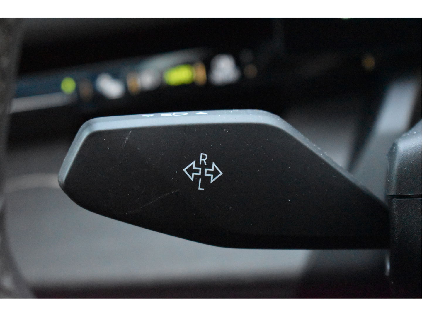 BMW 5 Serie 520i M-Sport Comfort pack 208 pk | Vol | Pano.dak | HUD | Harman/Kardon | Keyless | Memory stoelen | 360 gr.camera | Stoelverkoeling