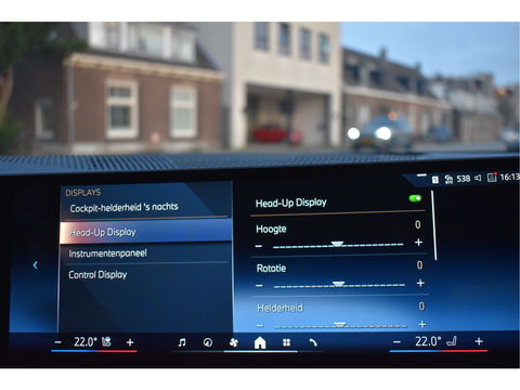 BMW 5 Serie 520i M-Sport Comfort pack 208 pk | Vol | Pano.dak | HUD | Harman/Kardon | Keyless | Memory stoelen | 360 gr.camera | Stoelverkoeling