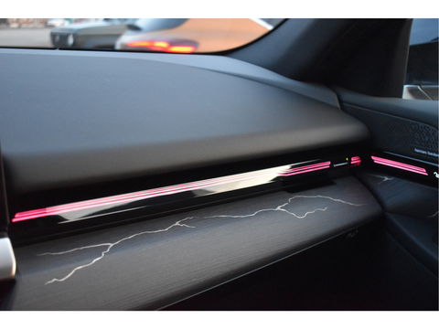 BMW 5 Serie 520i M-Sport Comfort pack 208 pk | Vol | Pano.dak | HUD | Harman/Kardon | Keyless | Memory stoelen | 360 gr.camera | Stoelverkoeling