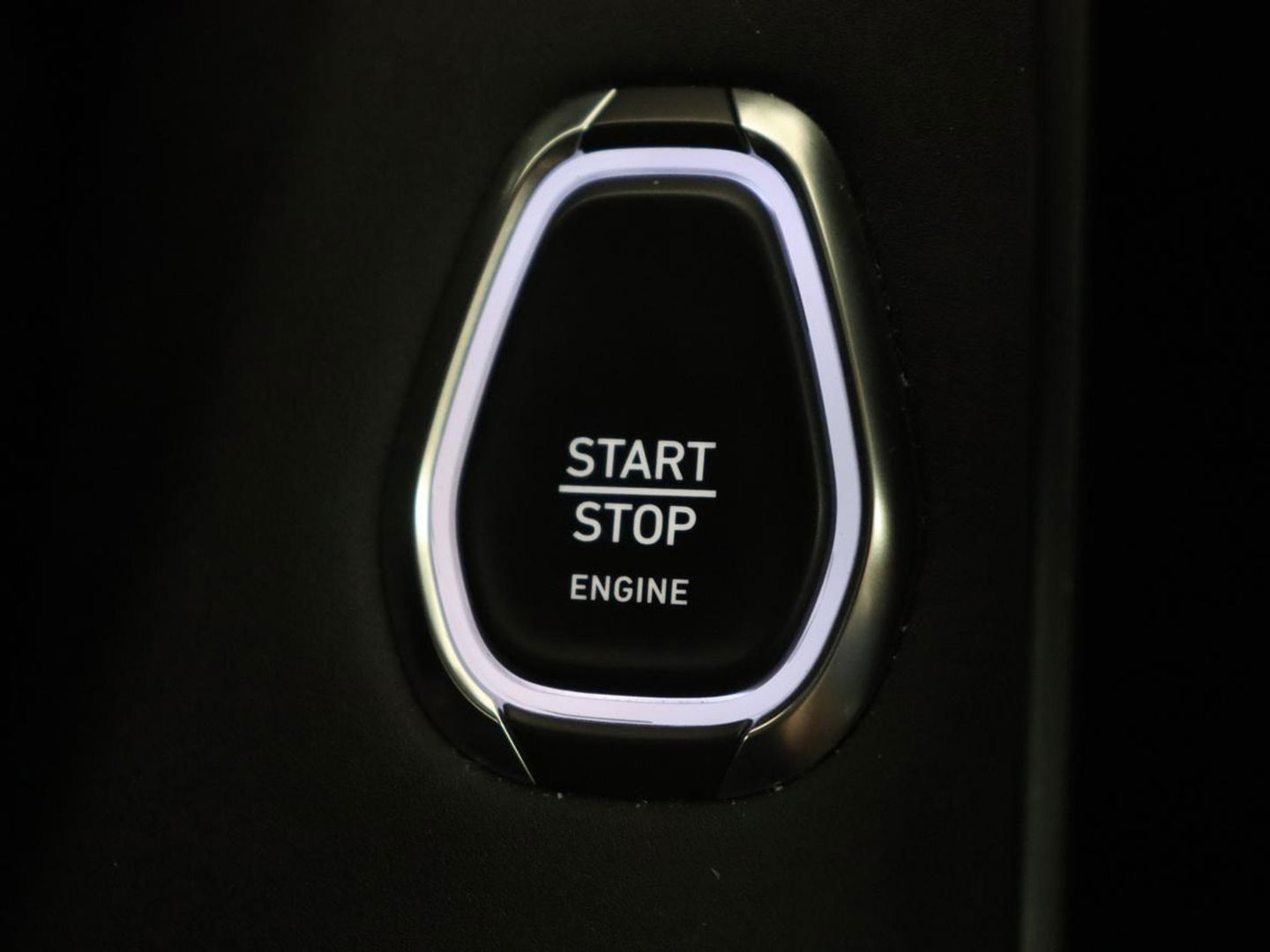 Lynk & Co 01 1.5 Plug In | 19.600 km NAP | Panoramadak | Infinity by Harman | Camera | Adaptive cruise | Stoelverwarming | Carplay | Memory | Full LED | PHEV