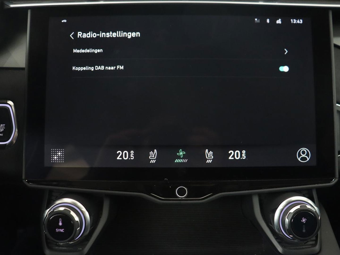 Lynk & Co 01 1.5 Plug In | 19.600 km NAP | Panoramadak | Infinity by Harman | Camera | Adaptive cruise | Stoelverwarming | Carplay | Memory | Full LED | PHEV