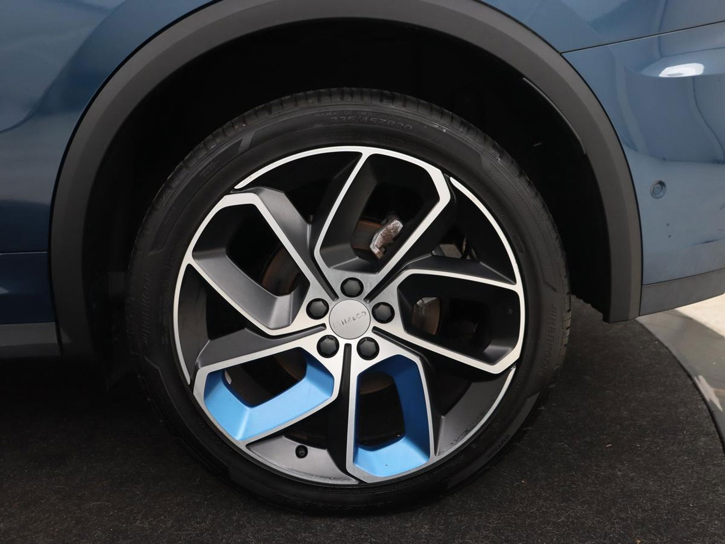 Lynk & Co 01 1.5 Plug In | 19.600 km NAP | Panoramadak | Infinity by Harman | Camera | Adaptive cruise | Stoelverwarming | Carplay | Memory | Full LED | PHEV