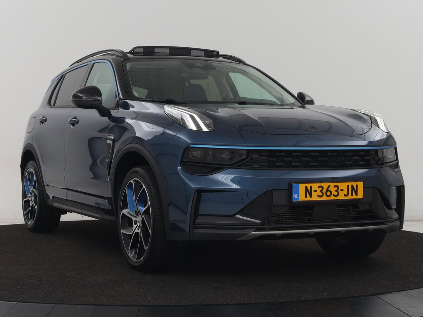 Lynk & Co 01 1.5 Plug In | 19.600 km NAP | Panoramadak | Infinity by Harman | Camera | Adaptive cruise | Stoelverwarming | Carplay | Memory | Full LED | PHEV
