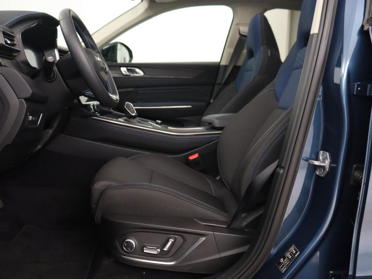 Lynk & Co 01 1.5 Plug In | 19.600 km NAP | Panoramadak | Infinity by Harman | Camera | Adaptive cruise | Stoelverwarming | Carplay | Memory | Full LED | PHEV