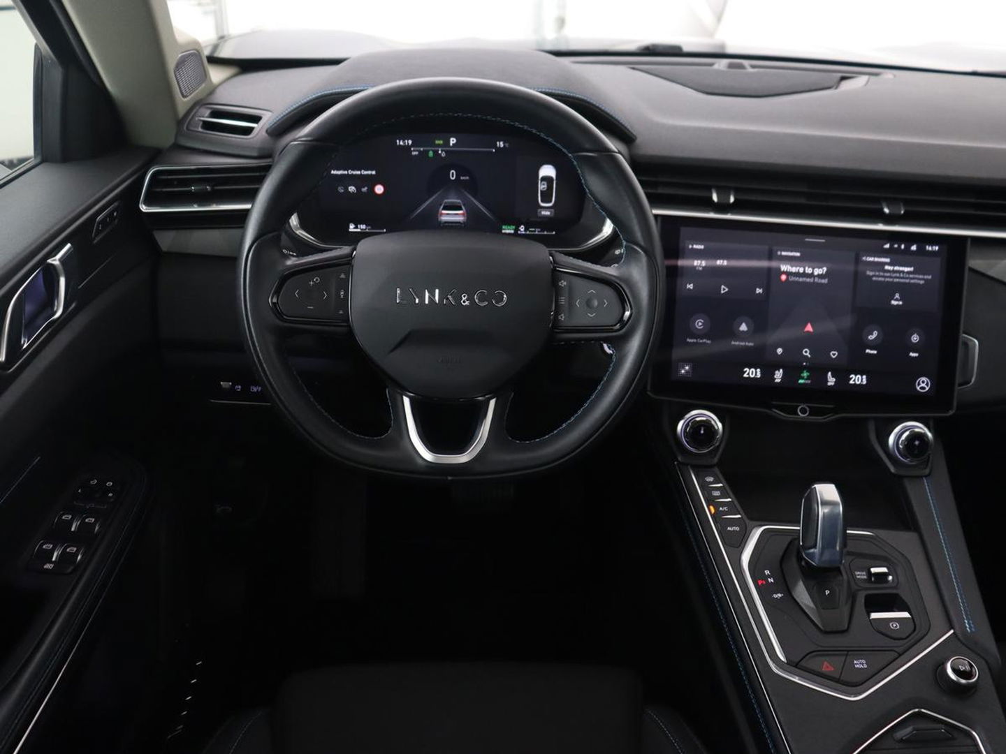 Lynk & Co 01 1.5 Plug In | Trekhaak | Panoramadak | Infinity by Harman | Camera | Adaptive cruise | Stoelverwarming | Carplay | Memory | Full LED | PHEV