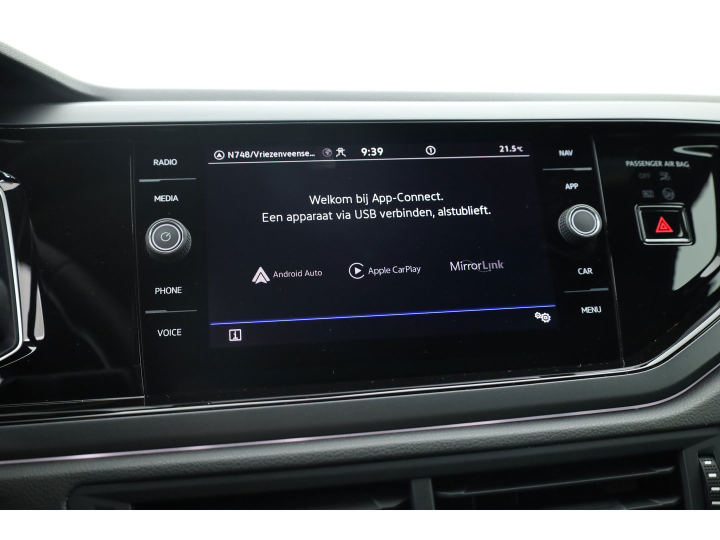 Volkswagen Polo 1.0 TSI R-Line DSG | Adapt. Cruise | Apple CarPlay & Android Auto | Trekhaak | Navi | 17"