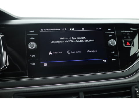 Volkswagen Polo 1.0 TSI R-Line DSG | Adapt. Cruise | Apple CarPlay & Android Auto | Trekhaak | Navi | 17"