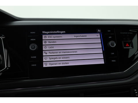 Volkswagen Polo 1.0 TSI R-Line DSG | Adapt. Cruise | Apple CarPlay & Android Auto | Trekhaak | Navi | 17"