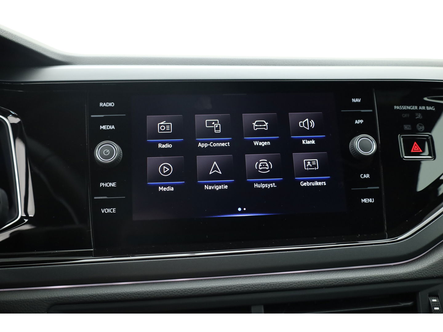 Volkswagen Polo 1.0 TSI R-Line DSG | Adapt. Cruise | Apple CarPlay & Android Auto | Trekhaak | Navi | 17"