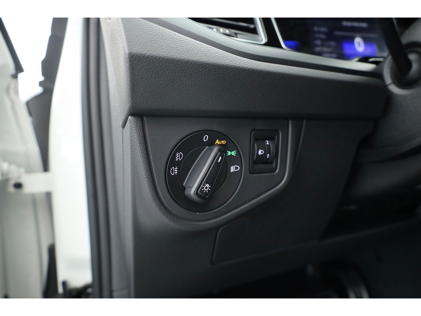 Volkswagen Polo 1.0 TSI R-Line DSG | Adapt. Cruise | Apple CarPlay & Android Auto | Trekhaak | Navi | 17"