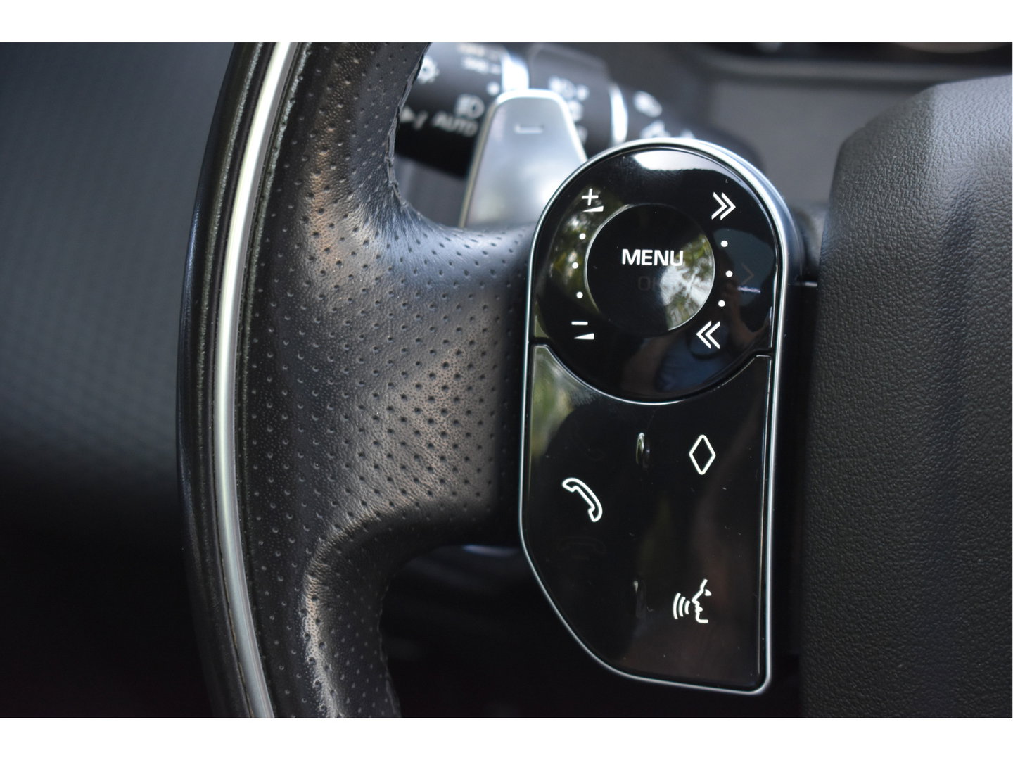 Land Rover Range Rover Velar 2.0 P250 Turbo AWD R-Dynamic Drive Pro Pack | Keyless | Digitale tellers | Pano.dak | Carplay | Adapt.CC | Camera | Meridian | Elekt.stoelen