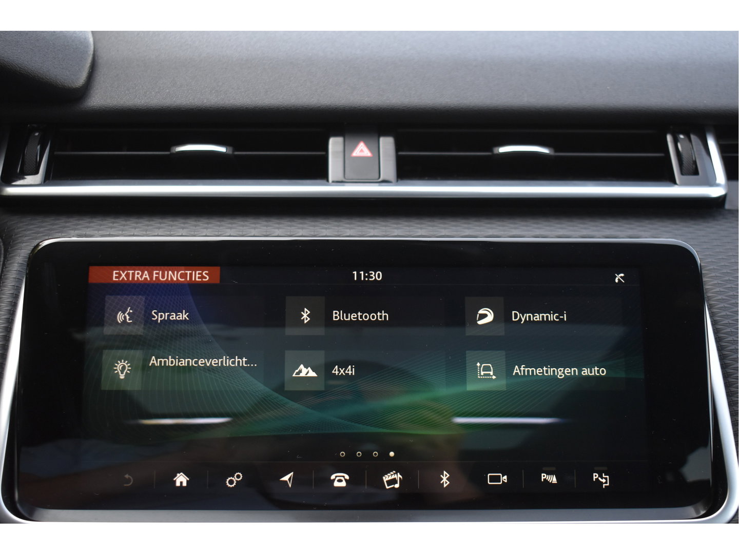 Land Rover Range Rover Velar 2.0 P250 Turbo AWD R-Dynamic Drive Pro Pack | Keyless | Digitale tellers | Pano.dak | Carplay | Adapt.CC | Camera | Meridian | Elekt.stoelen