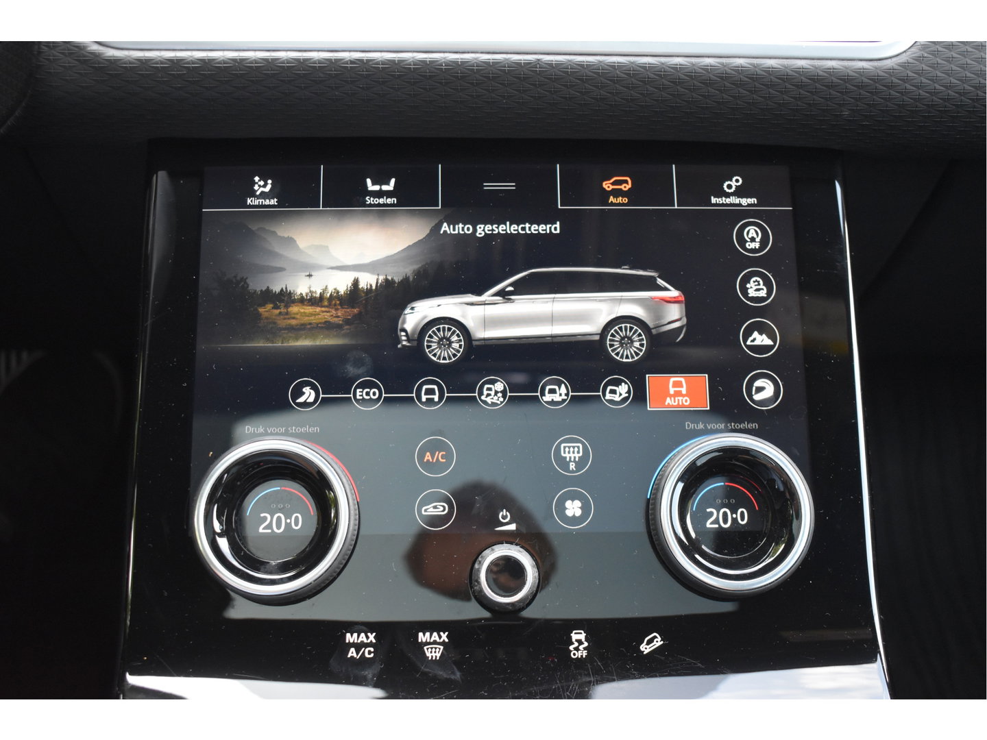 Land Rover Range Rover Velar 2.0 P250 Turbo AWD R-Dynamic Drive Pro Pack | Keyless | Digitale tellers | Pano.dak | Carplay | Adapt.CC | Camera | Meridian | Elekt.stoelen