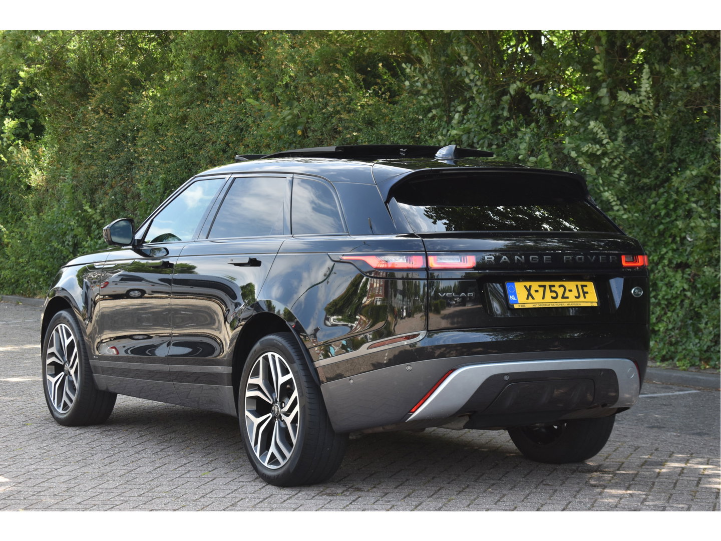 Land Rover Range Rover Velar 2.0 P250 Turbo AWD R-Dynamic Drive Pro Pack | Keyless | Digitale tellers | Pano.dak | Carplay | Adapt.CC | Camera | Meridian | Elekt.stoelen