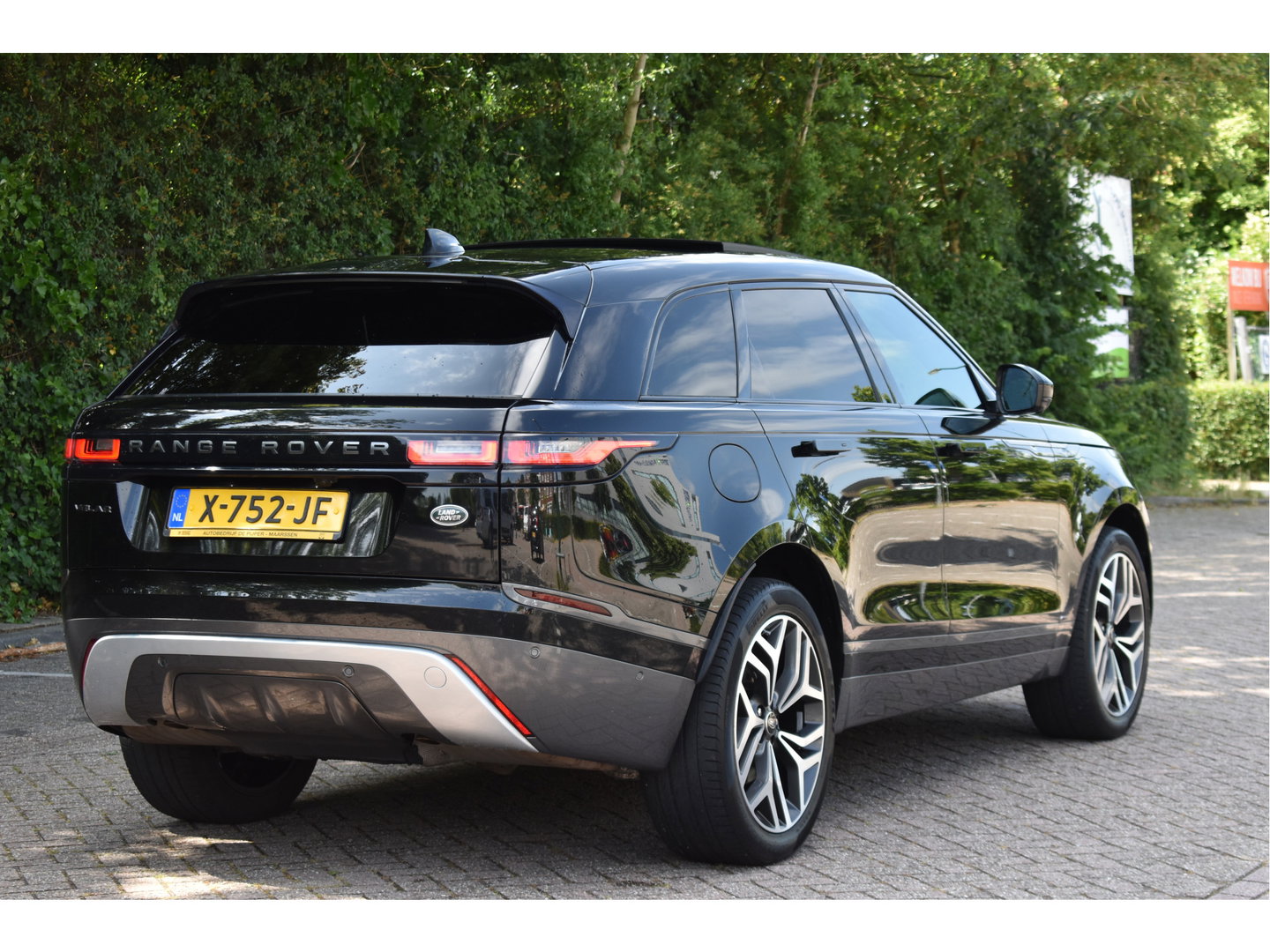 Land Rover Range Rover Velar 2.0 P250 Turbo AWD R-Dynamic Drive Pro Pack | Keyless | Digitale tellers | Pano.dak | Carplay | Adapt.CC | Camera | Meridian | Elekt.stoelen
