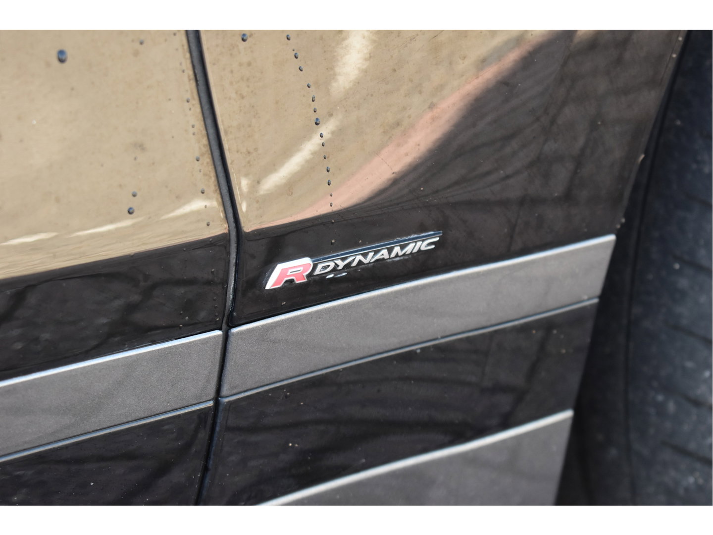 Land Rover Range Rover Velar 2.0 P250 Turbo AWD R-Dynamic Drive Pro Pack | Keyless | Digitale tellers | Pano.dak | Carplay | Adapt.CC | Camera | Meridian | Elekt.stoelen