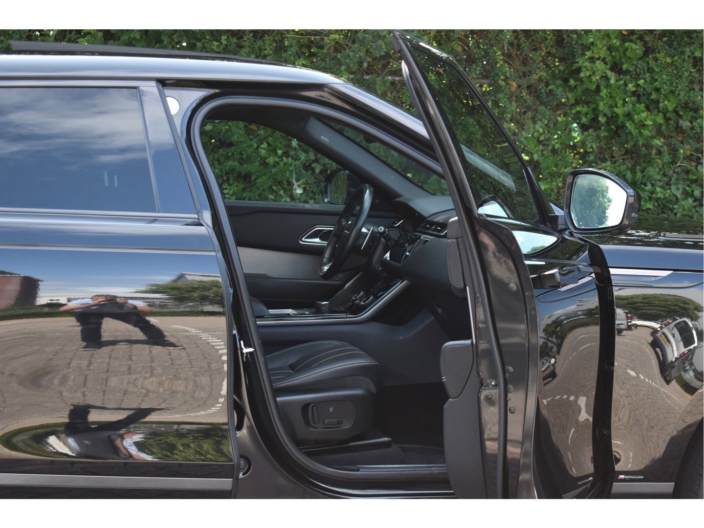 Land Rover Range Rover Velar 2.0 P250 Turbo AWD R-Dynamic Drive Pro Pack | Keyless | Digitale tellers | Pano.dak | Carplay | Adapt.CC | Camera | Meridian | Elekt.stoelen