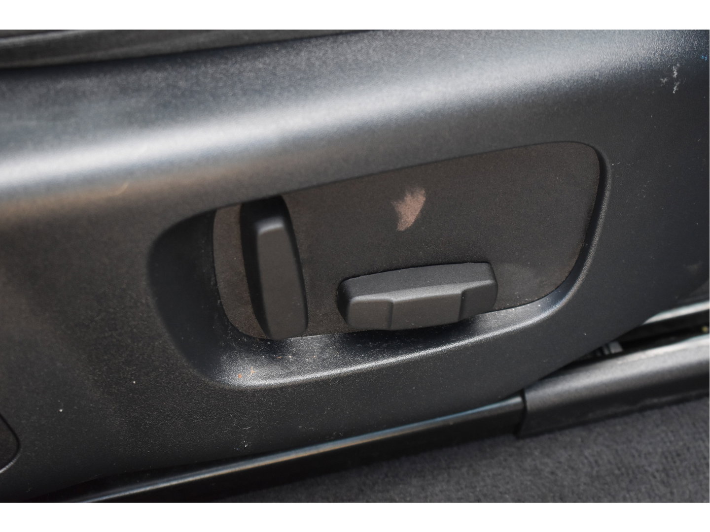 Land Rover Range Rover Velar 2.0 P250 Turbo AWD R-Dynamic Drive Pro Pack | Keyless | Digitale tellers | Pano.dak | Carplay | Adapt.CC | Camera | Meridian | Elekt.stoelen