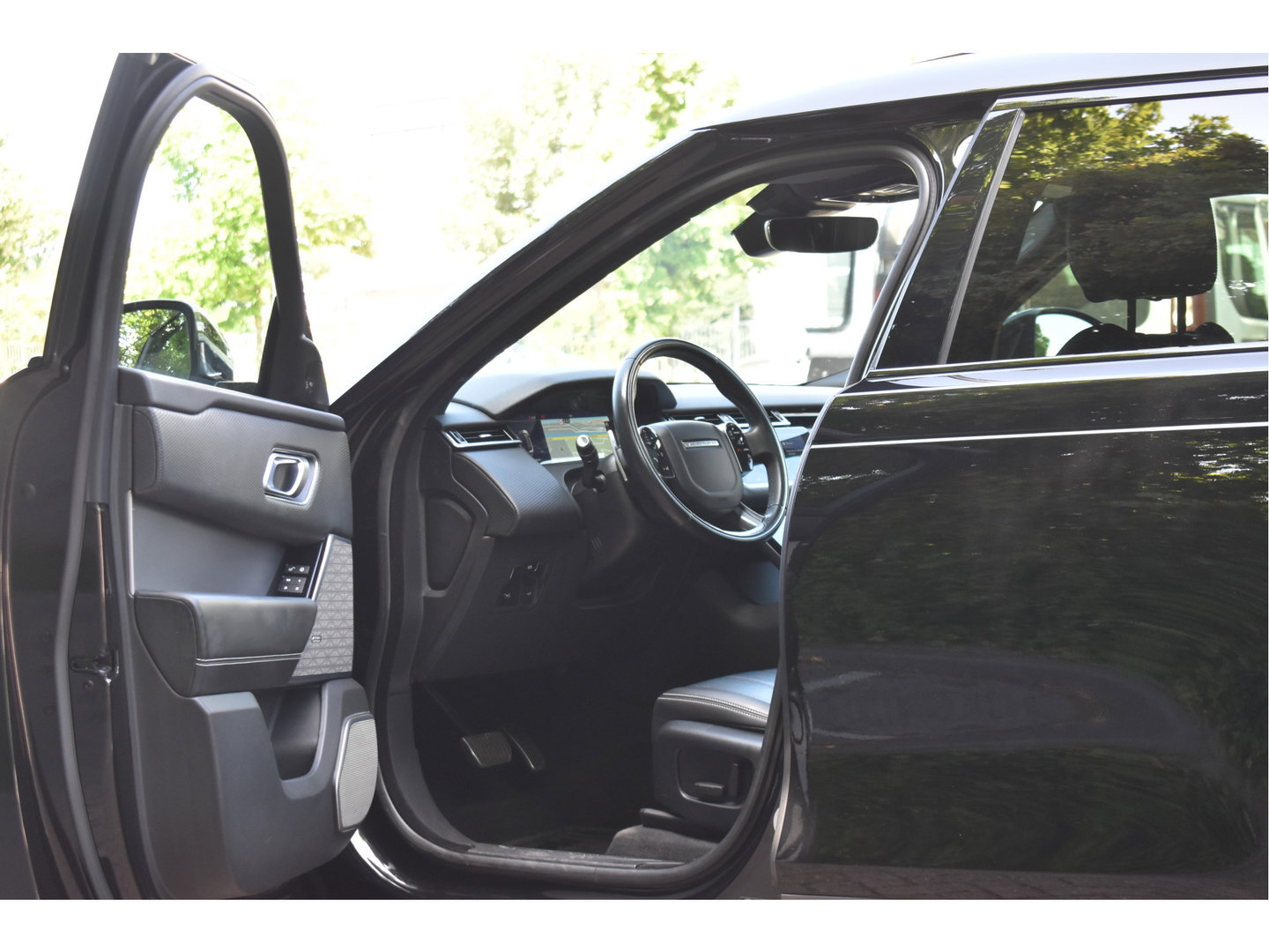 Land Rover Range Rover Velar 2.0 P250 Turbo AWD R-Dynamic Drive Pro Pack | Keyless | Digitale tellers | Pano.dak | Carplay | Adapt.CC | Camera | Meridian | Elekt.stoelen