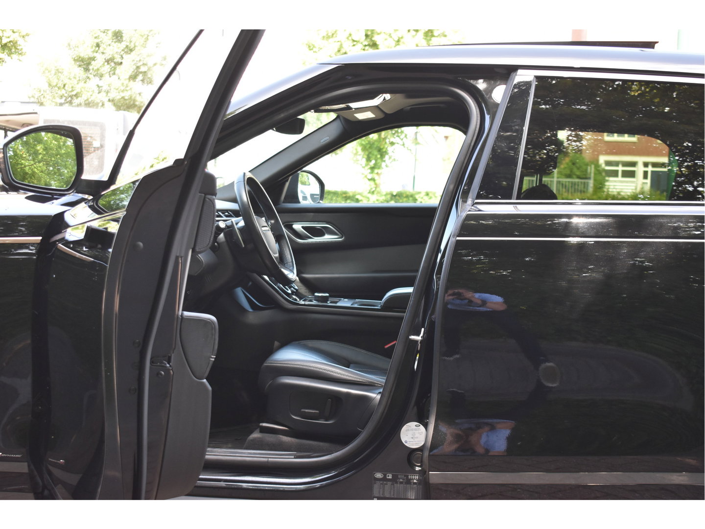 Land Rover Range Rover Velar 2.0 P250 Turbo AWD R-Dynamic Drive Pro Pack | Keyless | Digitale tellers | Pano.dak | Carplay | Adapt.CC | Camera | Meridian | Elekt.stoelen