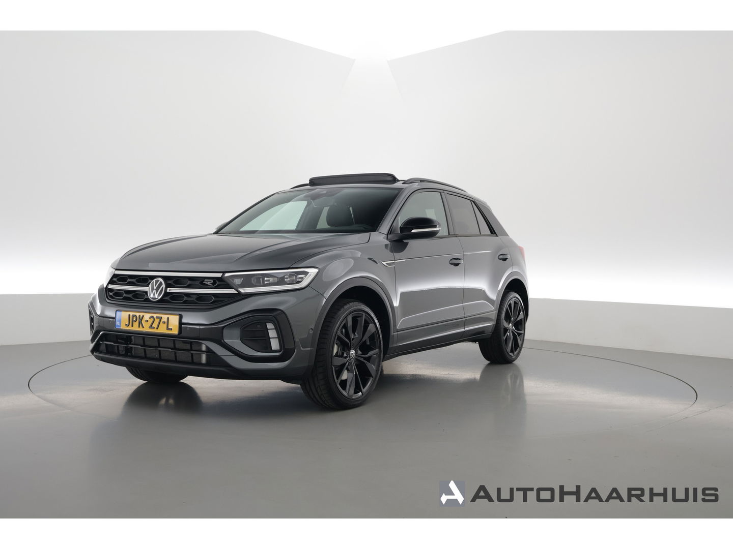 Volkswagen T-Roc 1.5 TSI R-Line Black Style | Pano | Adapt. Cruise | 19'' | IQ. Light | Camera | Afn. Trekhaak