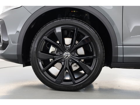Volkswagen T-Roc 1.5 TSI R-Line Black Style | Pano | Adapt. Cruise | 19'' | IQ. Light | Camera | Afn. Trekhaak