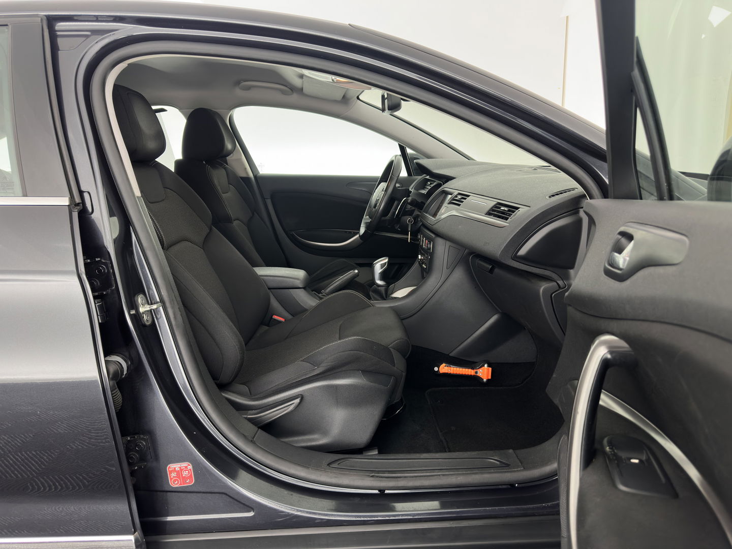 Citroën C5 1.6 e-HDi Collection Business Aut. * NAVI-FULLMAP | SPORT-SEATS | SHIFT-PADDLES | PDC | ECC | PRIVACY-GLASS | TOWBAR | 17 "ALU*