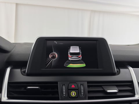 BMW 2 Serie Gran Tourer 216d Corporate Lease Sport ( 7-Pers ) *PANO | NAVI-FULLMAP | SPORTSEATS | ECC | PRIVACY-GLASS | PDC | CRUISE | 17''ALU*