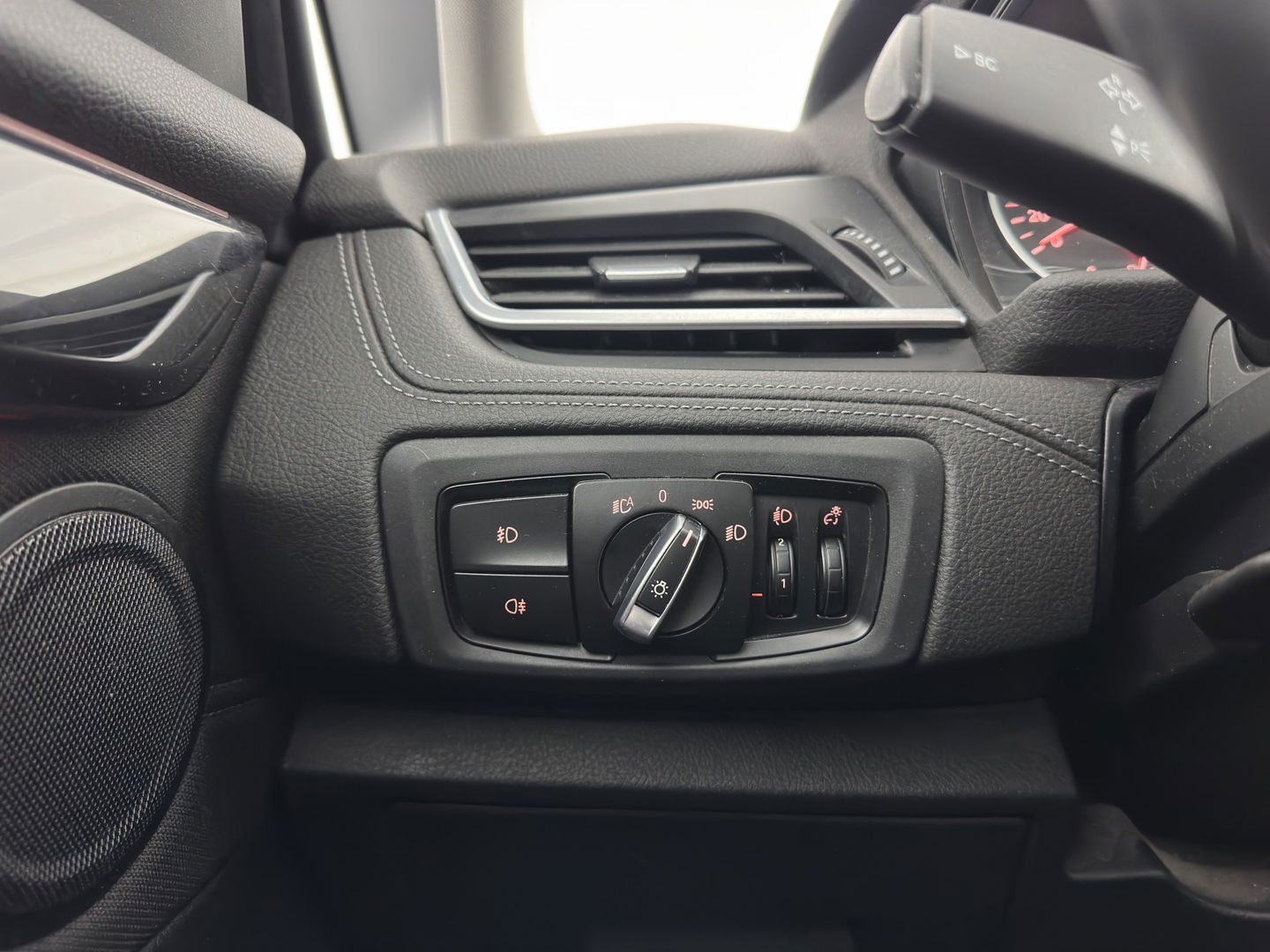 BMW 2 Serie Gran Tourer 216d Corporate Lease Sport ( 7-Pers ) *PANO | NAVI-FULLMAP | SPORTSEATS | ECC | PRIVACY-GLASS | PDC | CRUISE | 17''ALU*