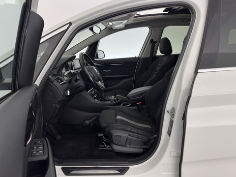 BMW 2 Serie Gran Tourer 216d Corporate Lease Sport ( 7-Pers ) *PANO | NAVI-FULLMAP | SPORTSEATS | ECC | PRIVACY-GLASS | PDC | CRUISE | 17''ALU*