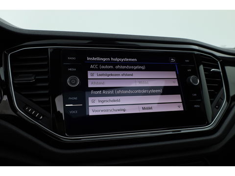 Volkswagen T-Roc 1.5 TSI Sport DSG | Pano | Afn. Trekhaak | Digi. Dashboard | Camera | 19'' | Adapt. Cruise | Keyless
