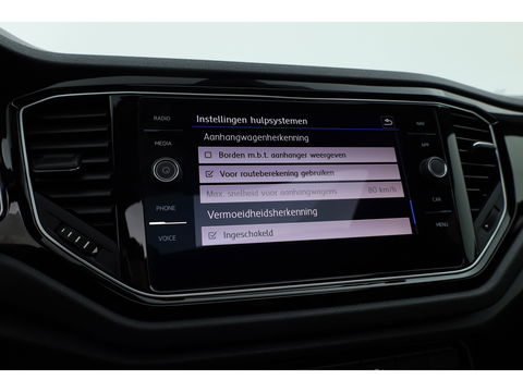 Volkswagen T-Roc 1.5 TSI Sport DSG | Pano | Afn. Trekhaak | Digi. Dashboard | Camera | 19'' | Adapt. Cruise | Keyless