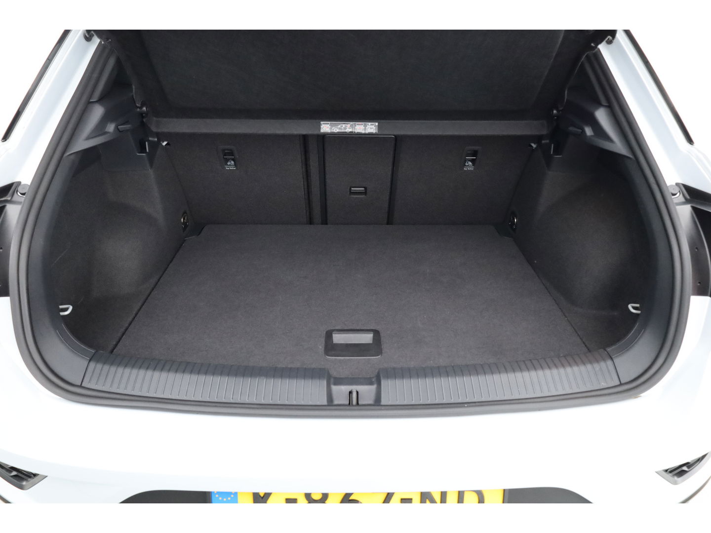 Volkswagen T-Roc 1.5 TSI Sport DSG | Pano | Afn. Trekhaak | Digi. Dashboard | Camera | 19'' | Adapt. Cruise | Keyless