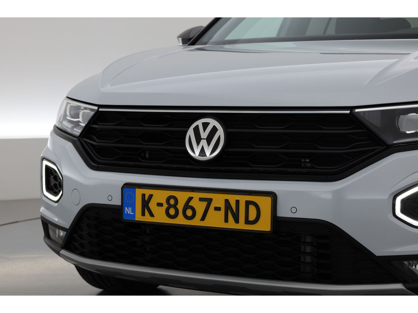 Volkswagen T-Roc 1.5 TSI Sport DSG | Pano | Afn. Trekhaak | Digi. Dashboard | Camera | 19'' | Adapt. Cruise | Keyless