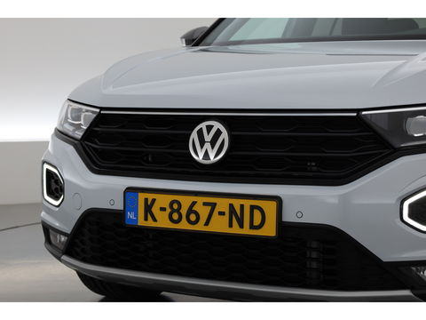 Volkswagen T-Roc 1.5 TSI Sport DSG | Pano | Afn. Trekhaak | Digi. Dashboard | Camera | 19'' | Adapt. Cruise | Keyless