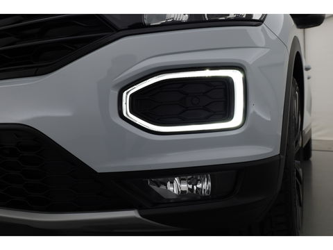 Volkswagen T-Roc 1.5 TSI Sport DSG | Pano | Afn. Trekhaak | Digi. Dashboard | Camera | 19'' | Adapt. Cruise | Keyless