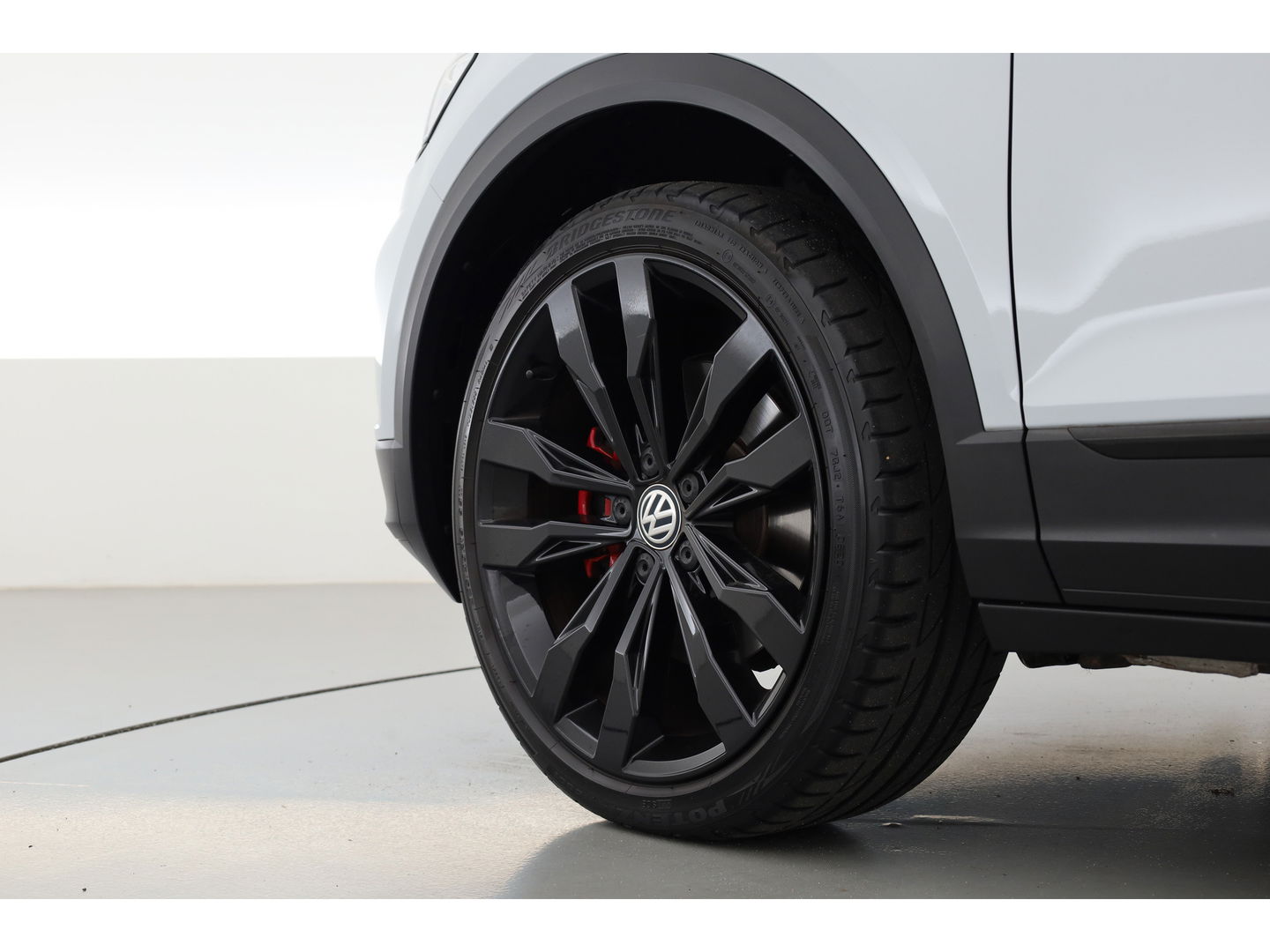 Volkswagen T-Roc 1.5 TSI Sport DSG | Pano | Afn. Trekhaak | Digi. Dashboard | Camera | 19'' | Adapt. Cruise | Keyless