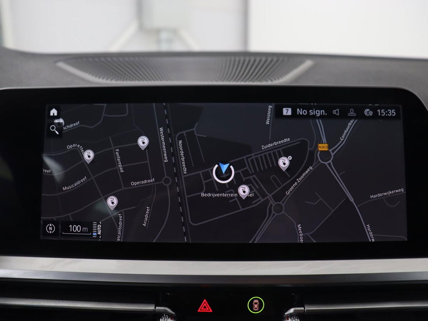 BMW 3-serie 320e M Sport | Leder | Trekhaak | Stoelverwarming | Carplay | Sportstoelen | Laserlicht | Live Cockpit | DAB | Parkeerhulp | Navigatie | Climate control | Bluetooth | Cruise control