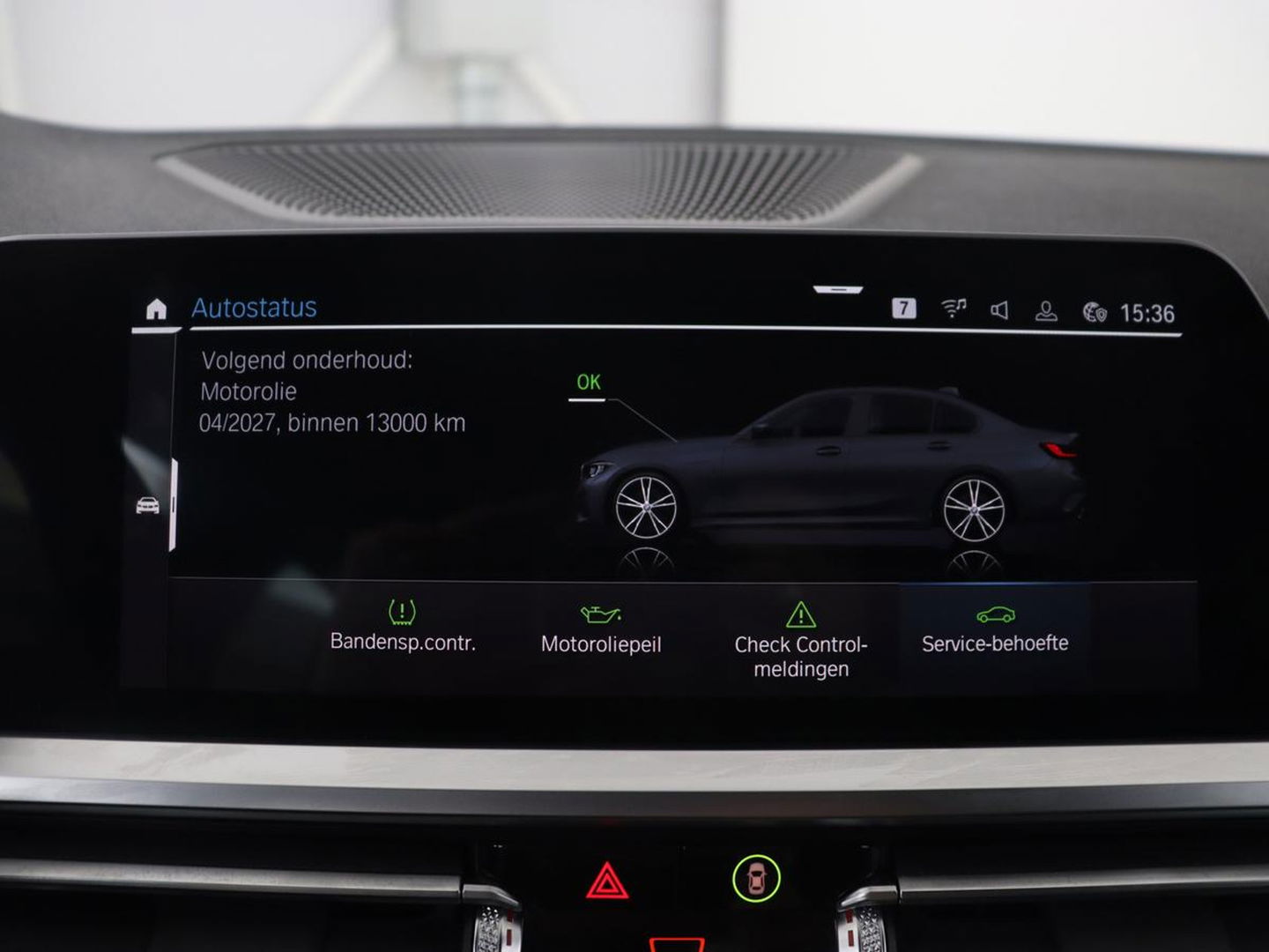 BMW 3-serie 320e M Sport | Leder | Trekhaak | Stoelverwarming | Carplay | Sportstoelen | Laserlicht | Live Cockpit | DAB | Parkeerhulp | Navigatie | Climate control | Bluetooth | Cruise control