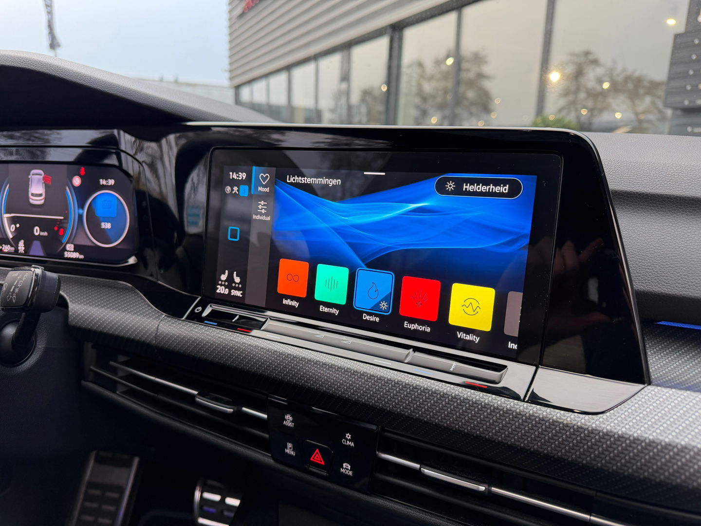 Volkswagen Golf R 2.0 TSI 4Motion|Pano|Akrapovic|Harman&Kardon|IQ.light|Keyless